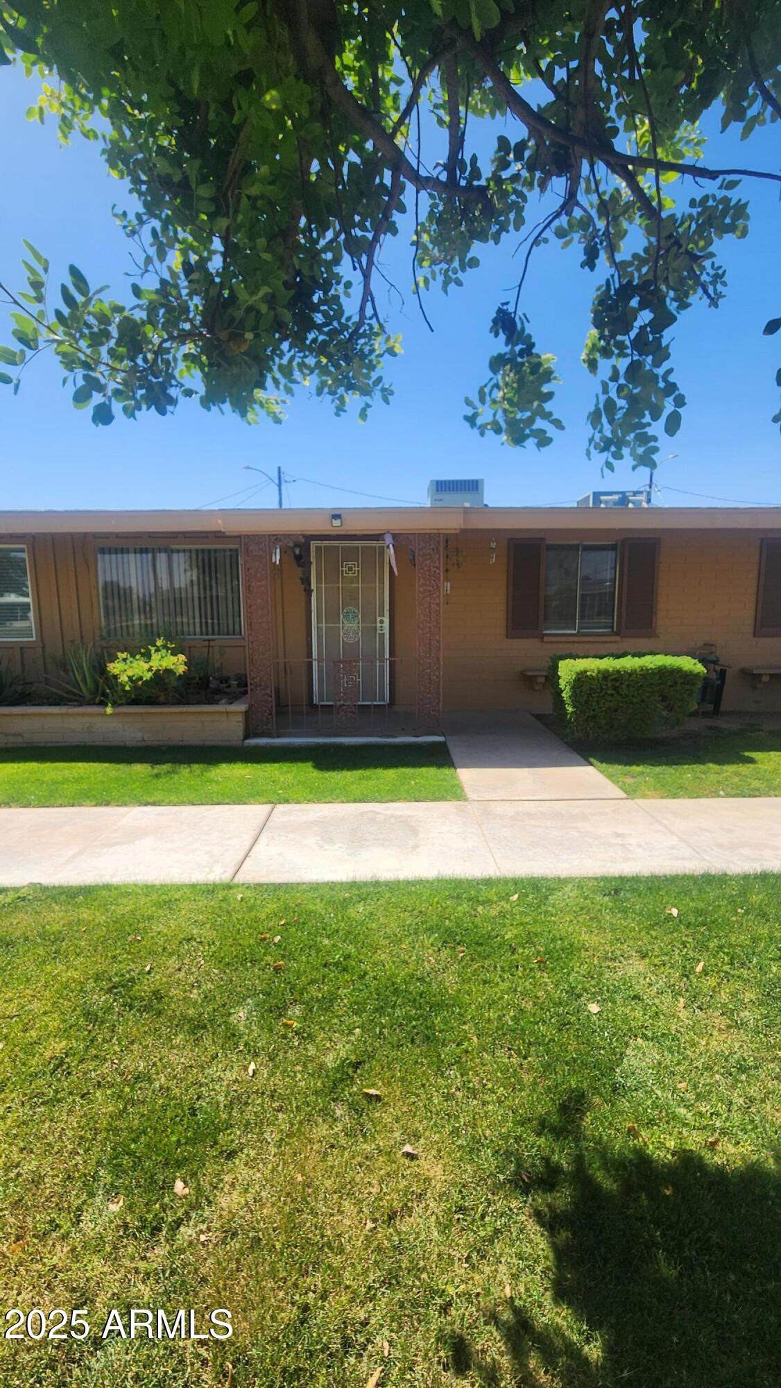 10582 Oakmont Drive - Photo 1