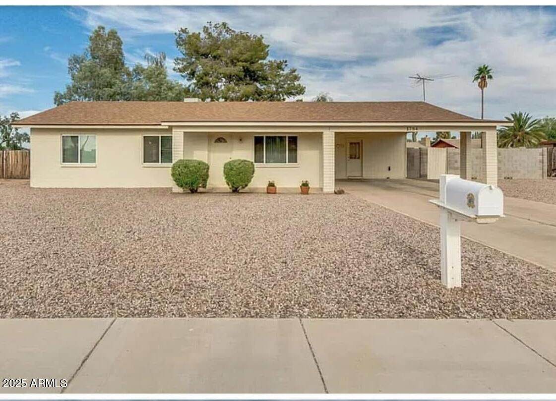 1784 Kadota Avenue - Photo 1