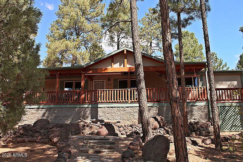 1221 Cherokee Drive - Photo 1