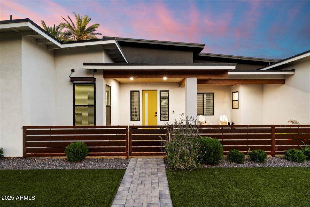 2225 38TH Way - Photo 1