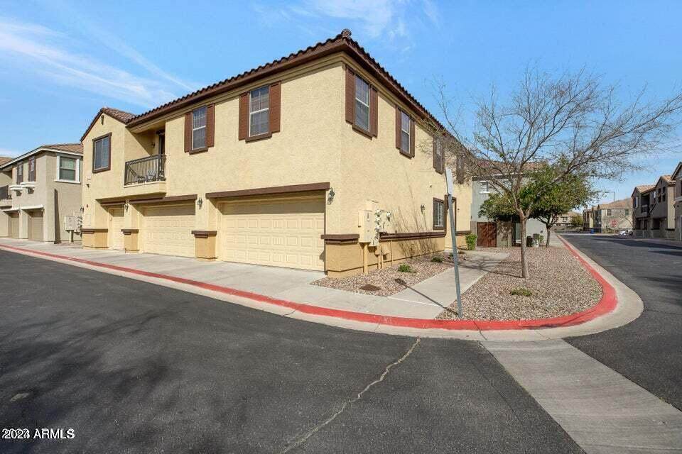 1250 Rialto - Photo 1