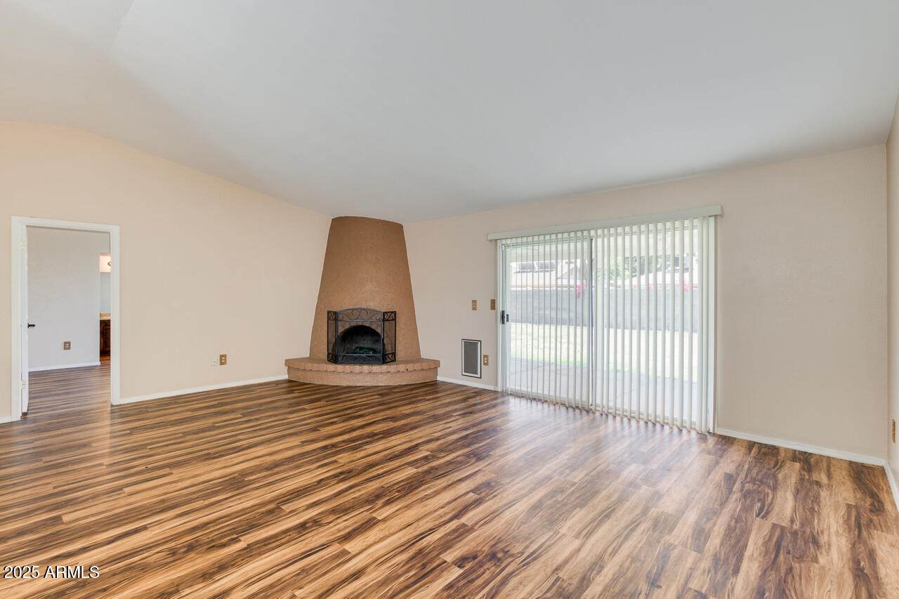 4001 Surrey Avenue - Photo 1