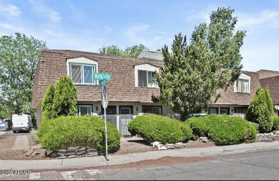 2905 Aris Street - Photo 1