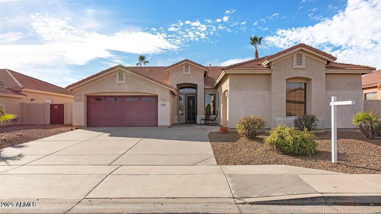 2334 Vincent - Photo 1
