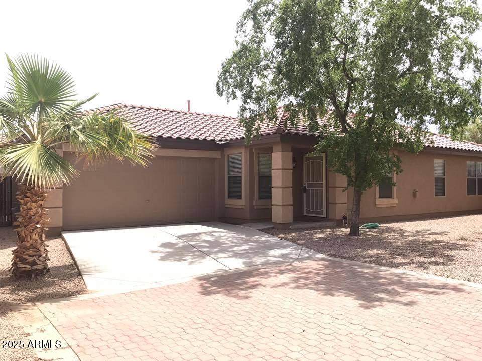 2425 Hazeltine Way - Photo 1