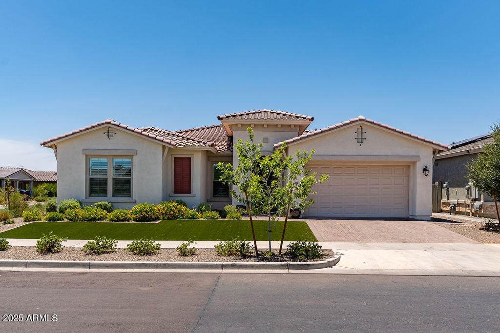 4834 Meteor - Photo 1