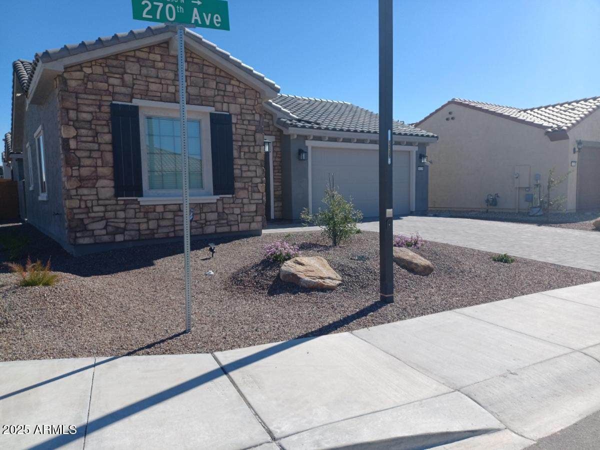 19239 270TH Avenue - Photo 1