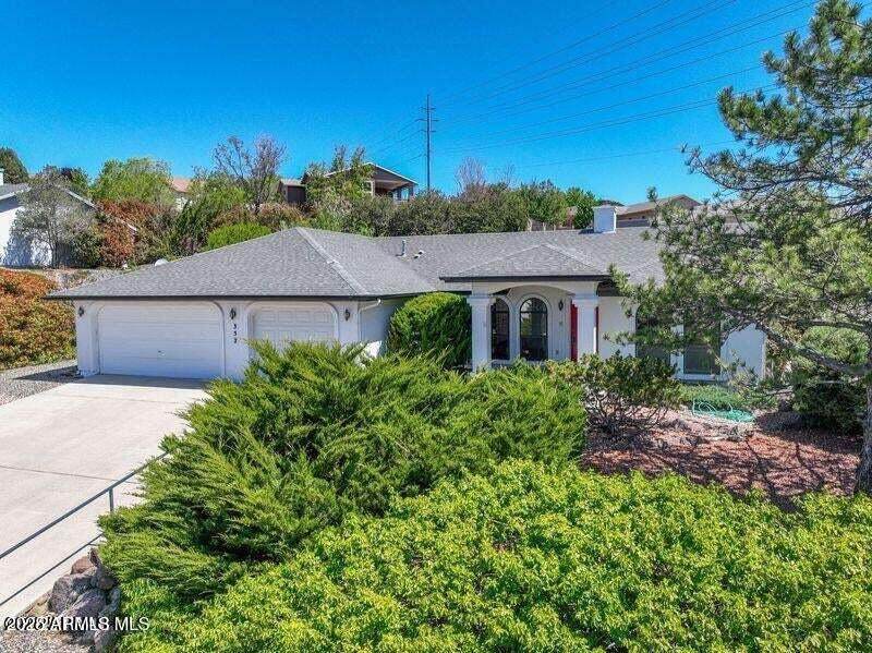 352 Prescott Drive - Photo 1