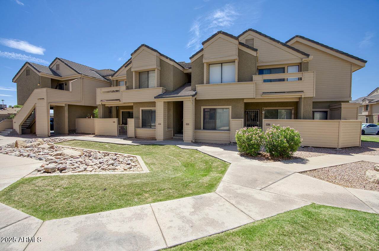 2035 Elm Street - Photo 1