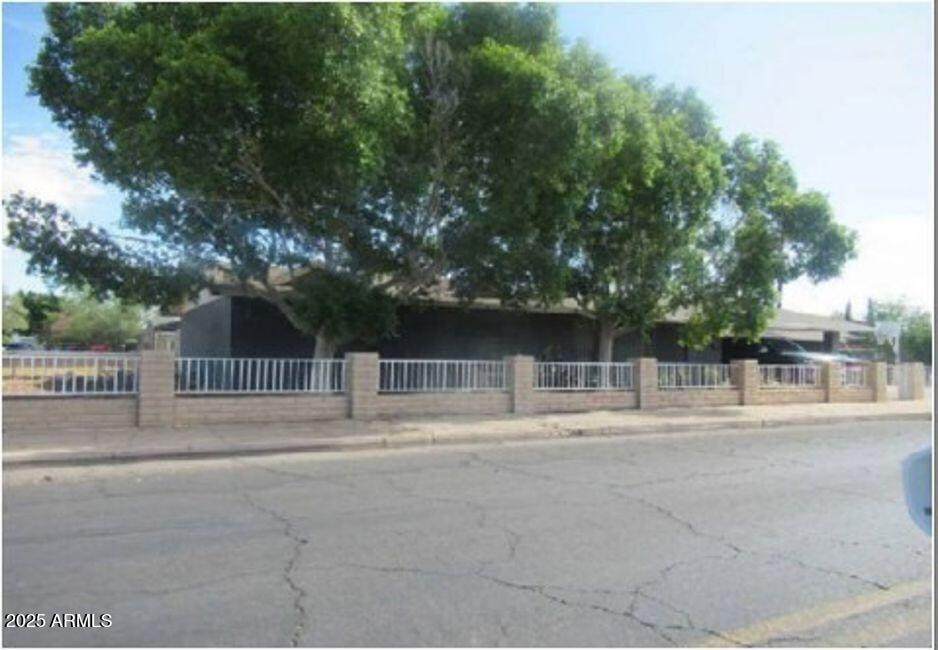 68 10TH Avenue - Photo 1