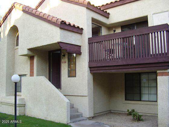 925 College Avenue - Photo 1