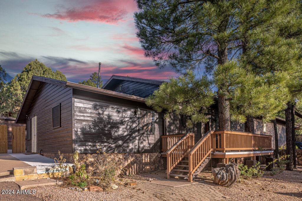 1042 Hunter Creek Drive - Photo 1