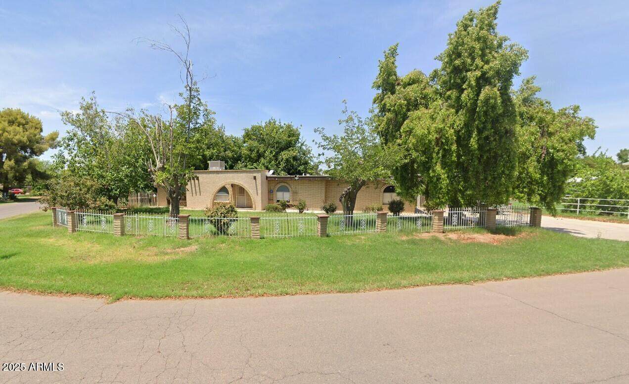 802 Alzora Way - Photo 1