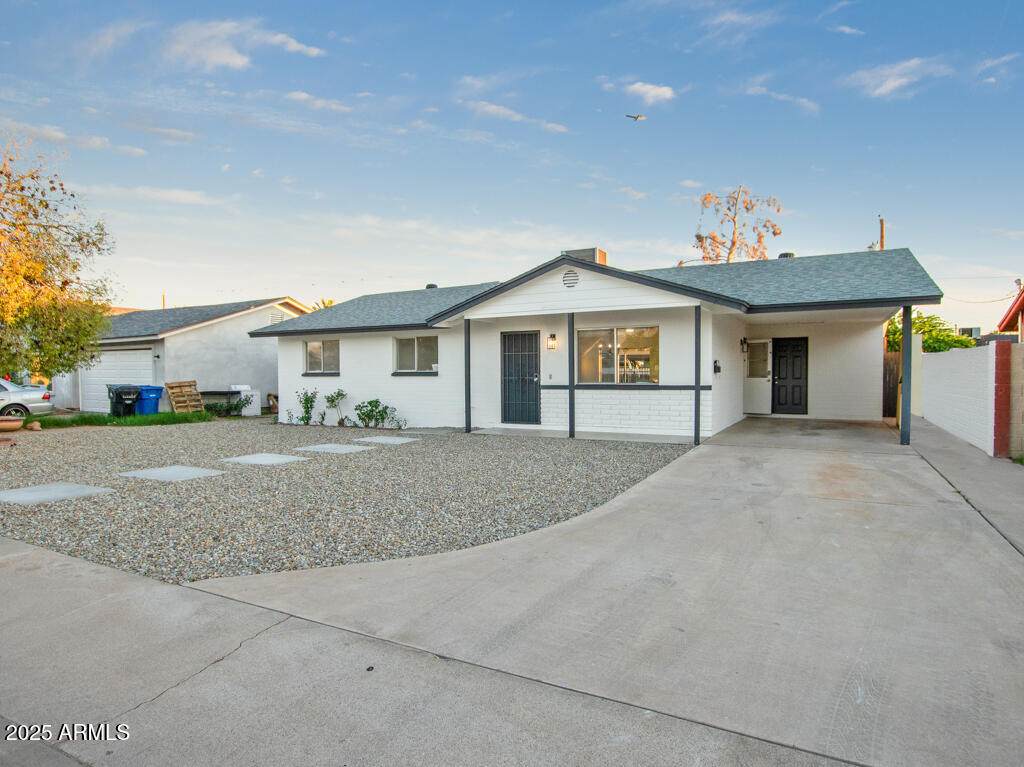 925 7TH Drive - Photo 1