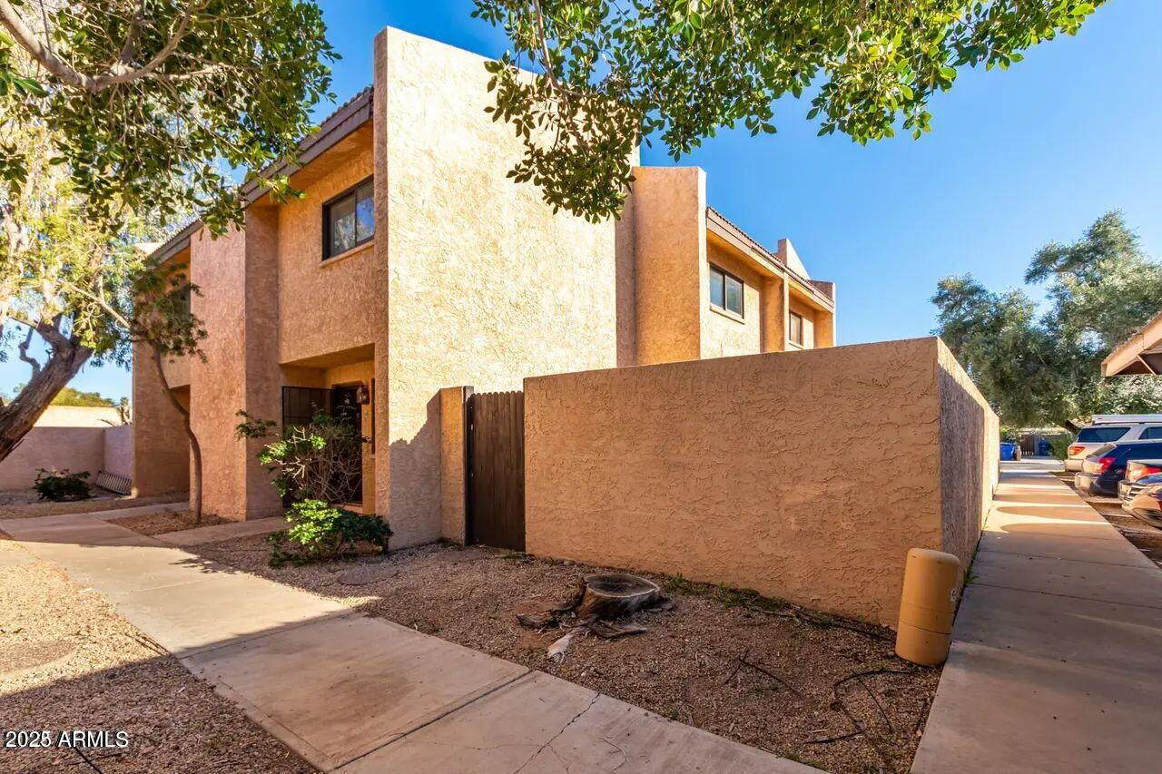 834 Fountain Street - Photo 1