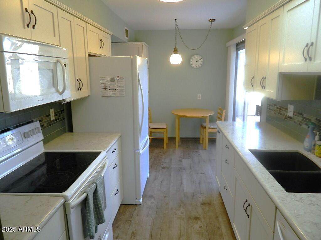 13411 Desert Glen Drive - Photo 1