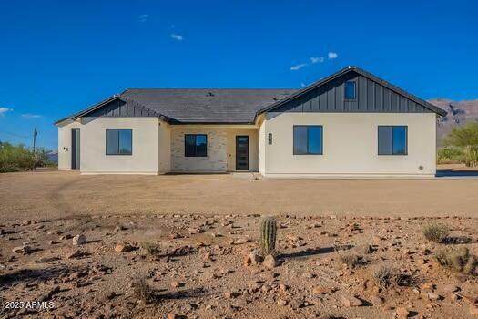 6126 Southern Avenue - Photo 1