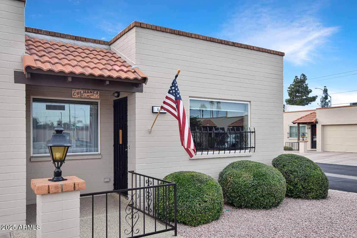 440 Parkcrest - Photo 1