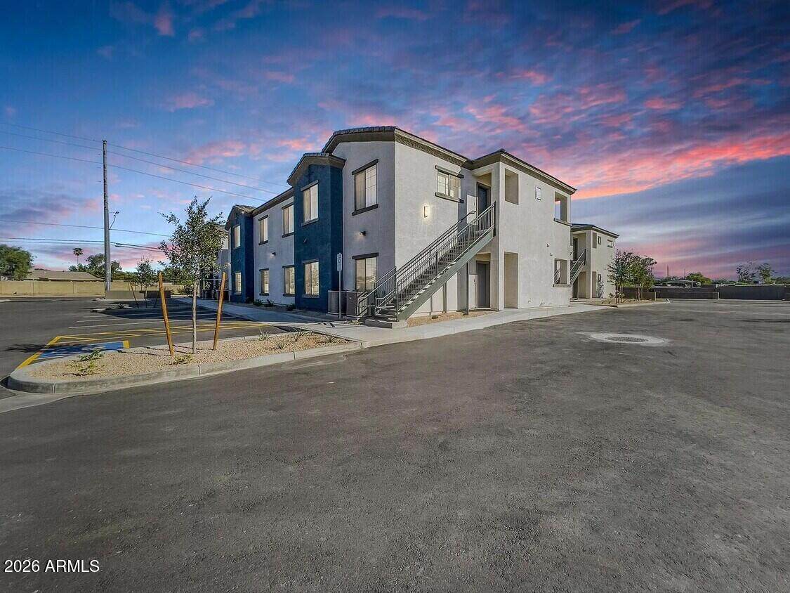 17444 32ND Street - Photo 1