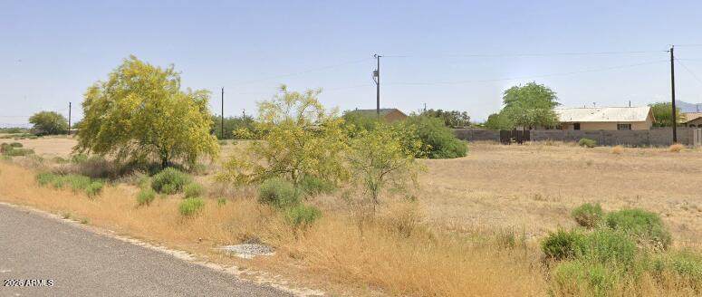 3825 Zapotec Avenue - Photo 1