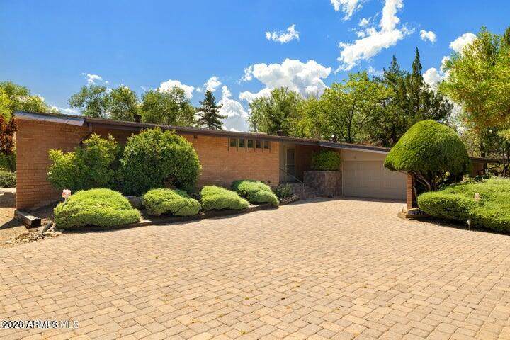 3 Walking Diamond Drive - Photo 1