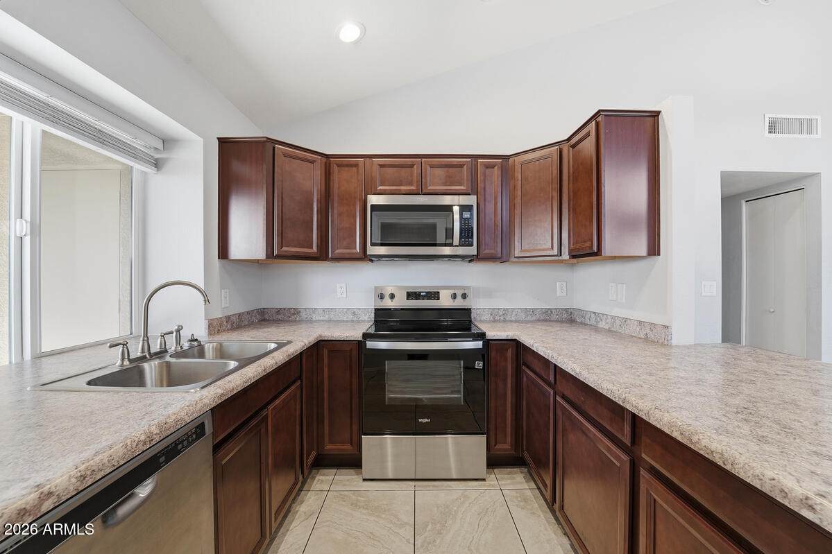 4601 102ND Avenue - Photo 1
