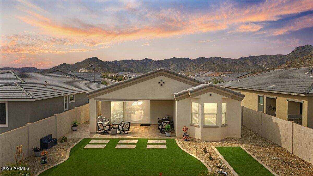 5601 206TH Avenue - Photo 1