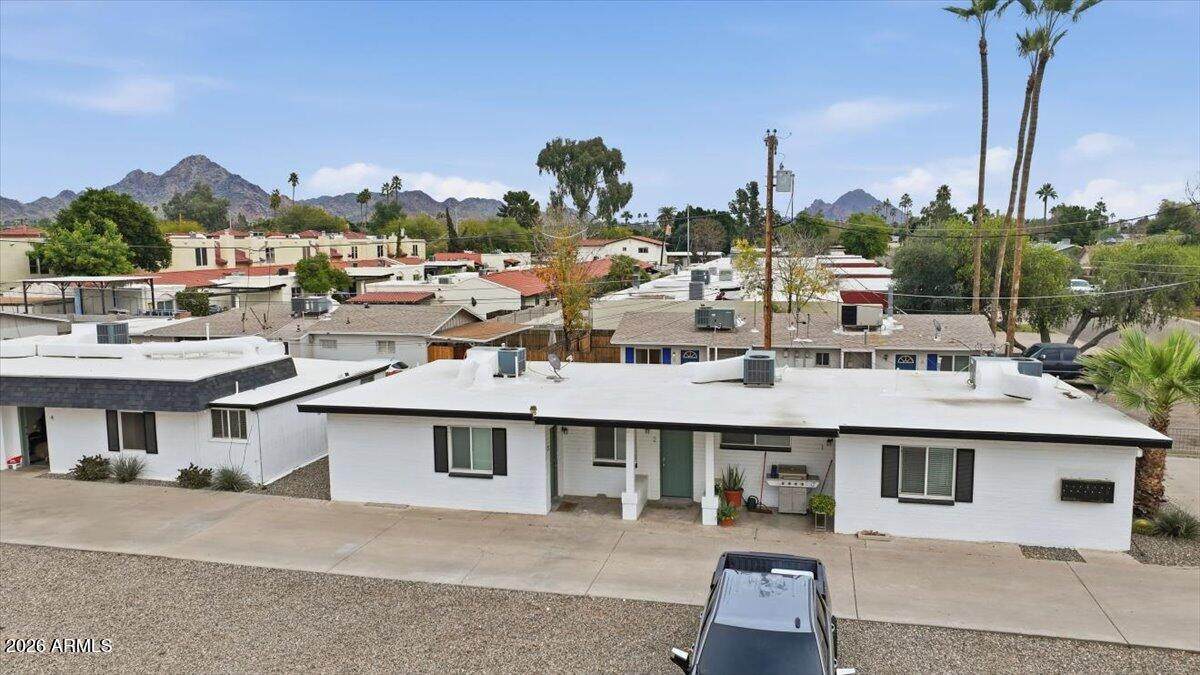 920 Montebello Avenue - Photo 1