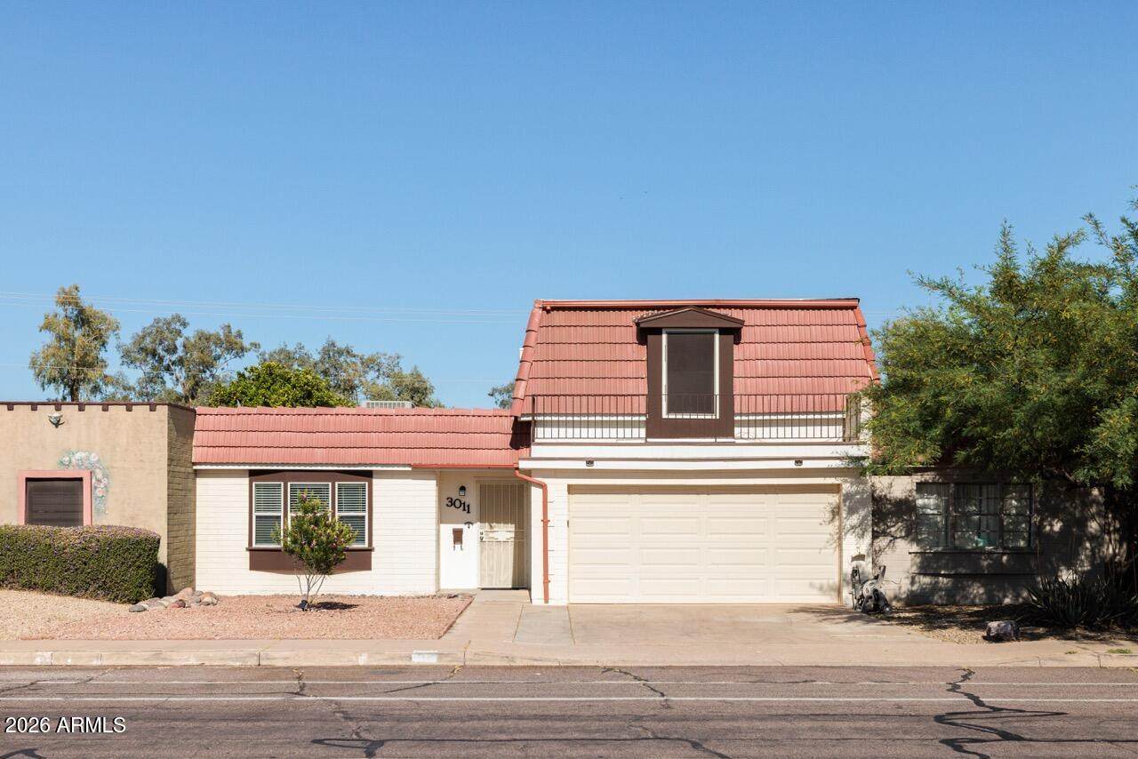 3011 Country Club Way - Photo 1