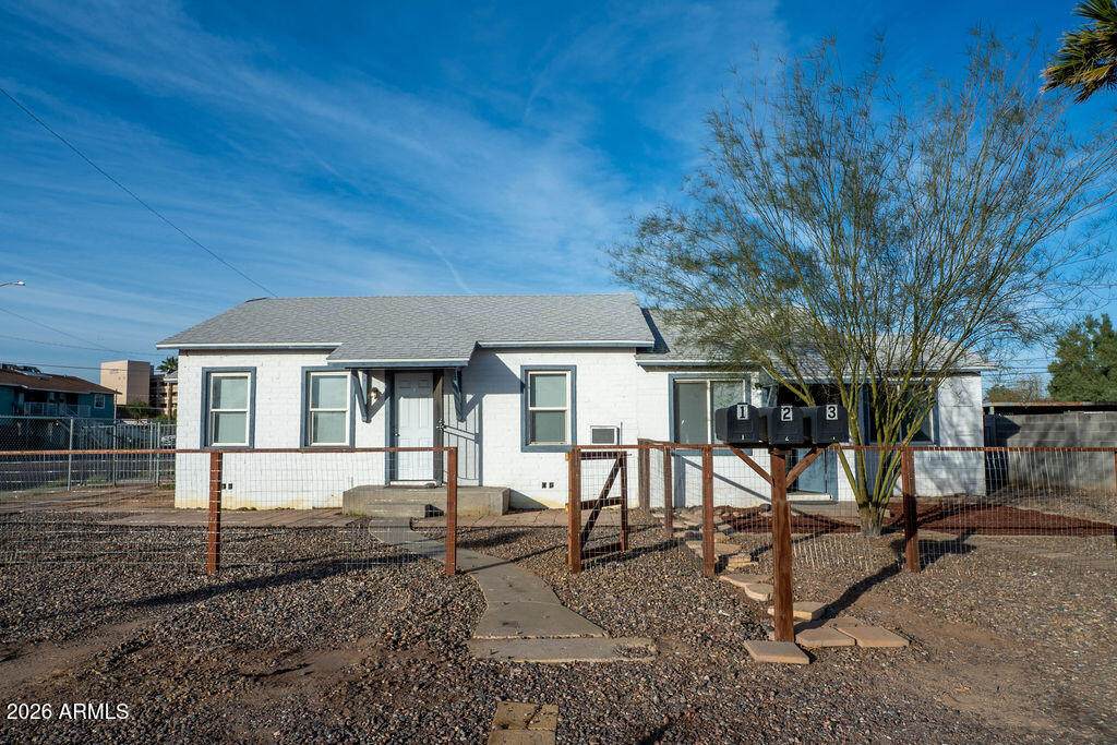1022 Montezuma Avenue - Photo 1