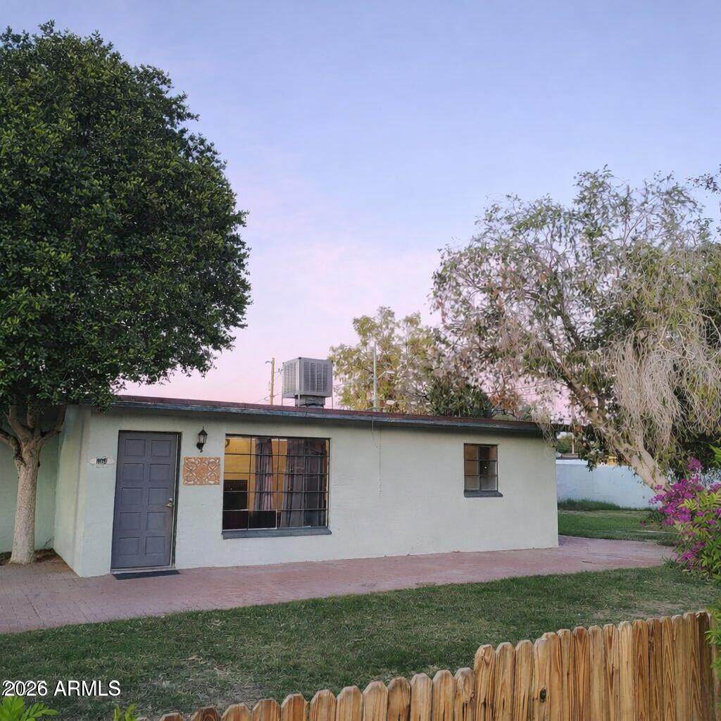 1064 5TH Street - Photo 1