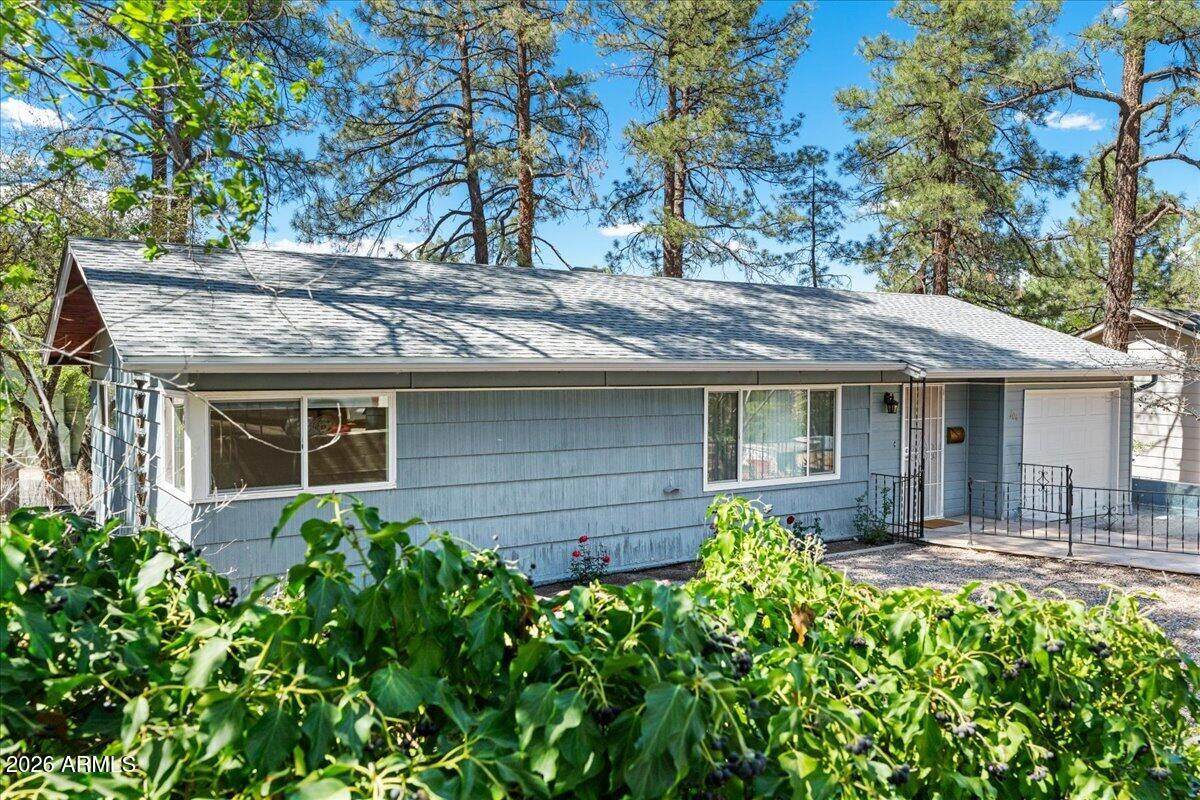 206 Hidden Drive - Photo 1