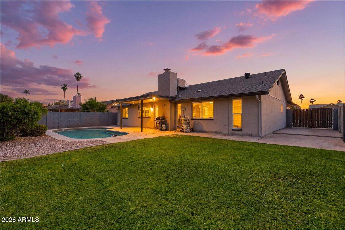 3223 Ellis Street - Photo 1