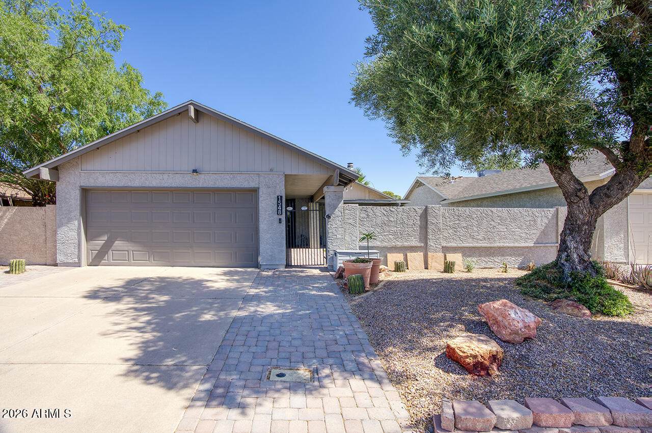 1548 Jacinto Avenue - Photo 1