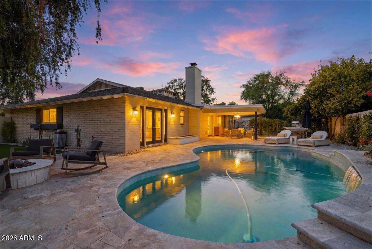 216 Glenn Drive - Photo 1