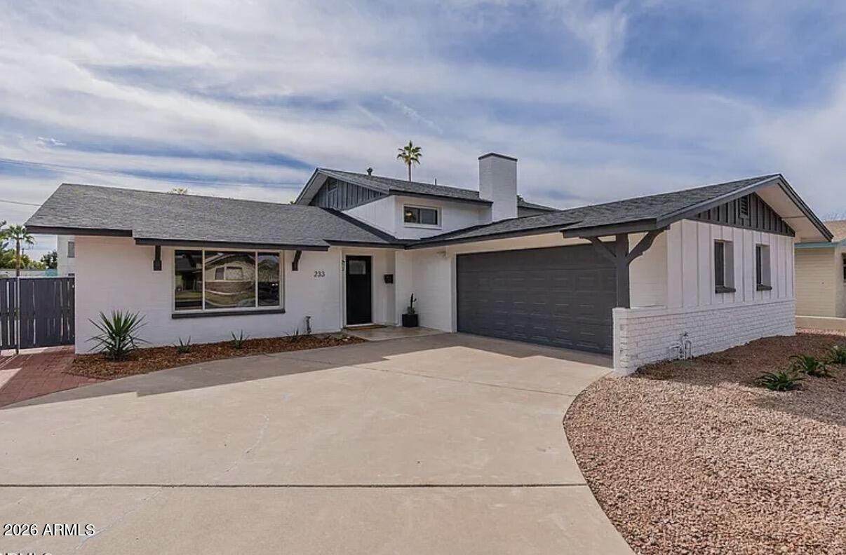 233 Ellis Drive - Photo 1