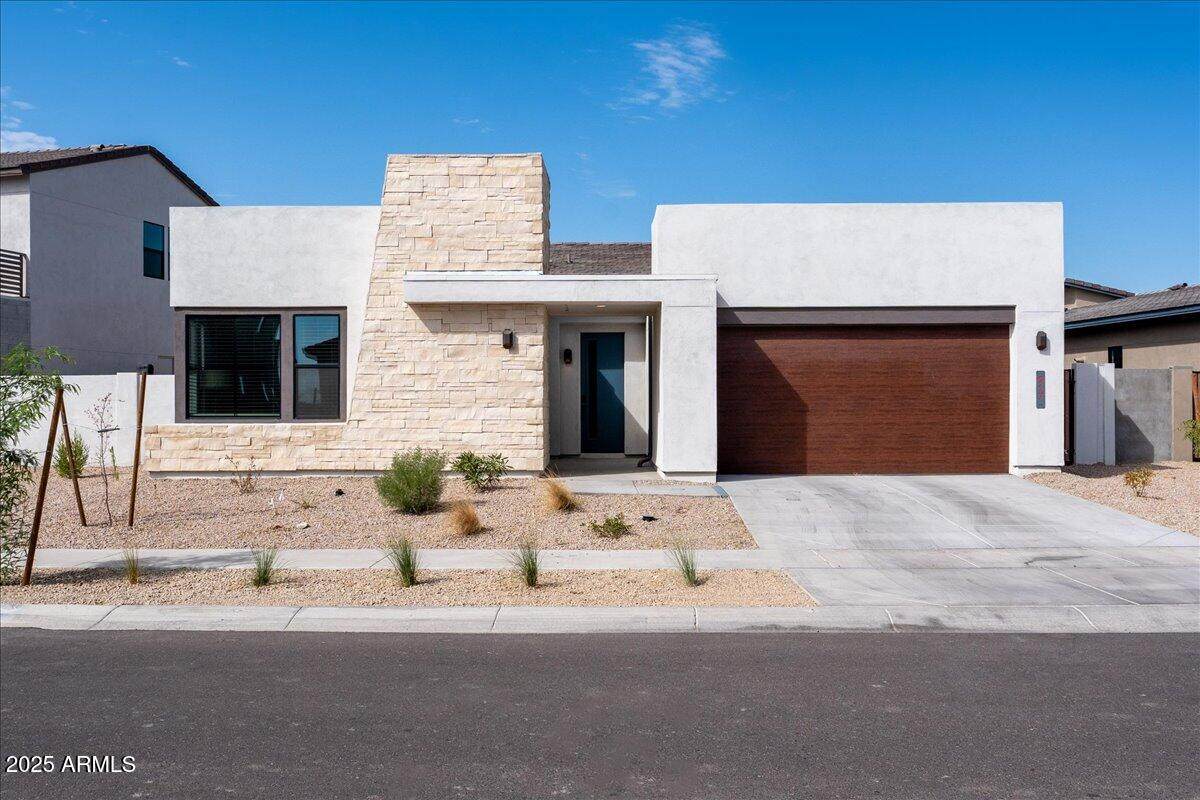 917 Buist Avenue - Photo 1