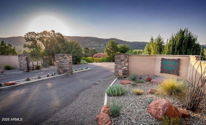 365 Chrysona Lane - Photo 1