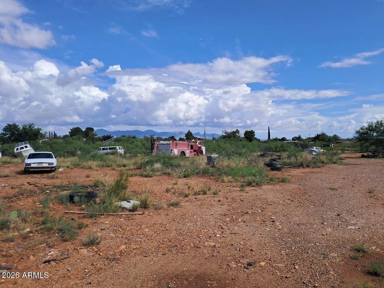 https://bt-photos.global.ssl.fastly.net/armls/1280_boomver_1_7055870-2.jpg
