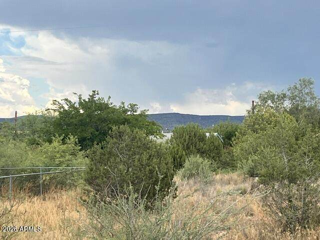 https://bt-photos.global.ssl.fastly.net/armls/orig_boomver_1_7056697-2.jpg