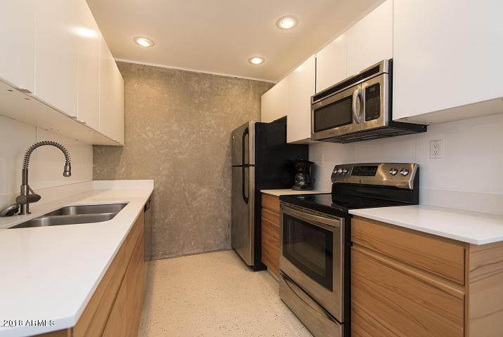 7625 Camelback Road - Photo 1