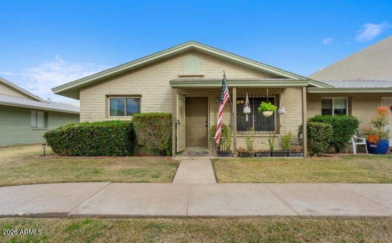 225 Standage - Photo 1
