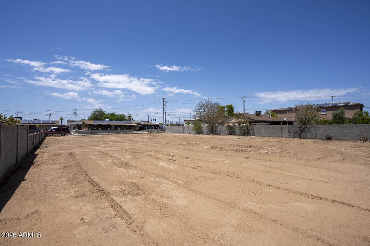 607 1ST Street - Photo 1