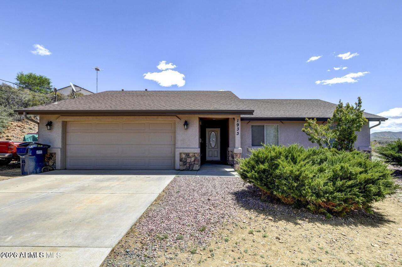 1933 Moonstone Lane - Photo 1