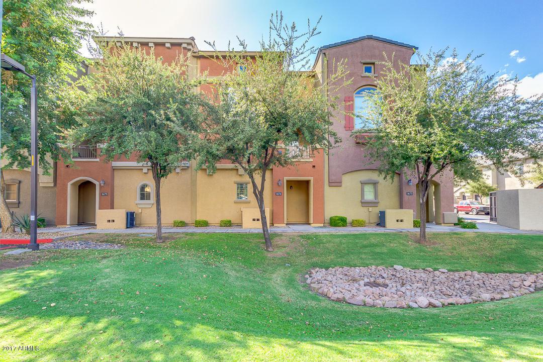 2402 5th Street - Photo 1