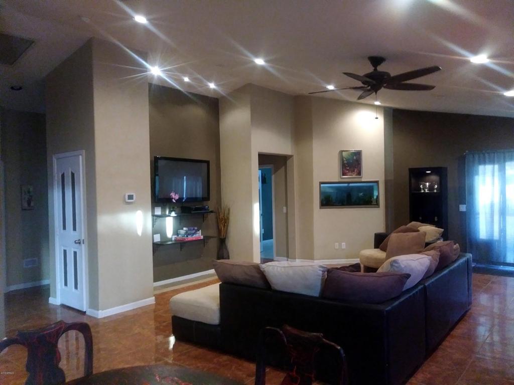 6919 73RD Drive - Photo 1