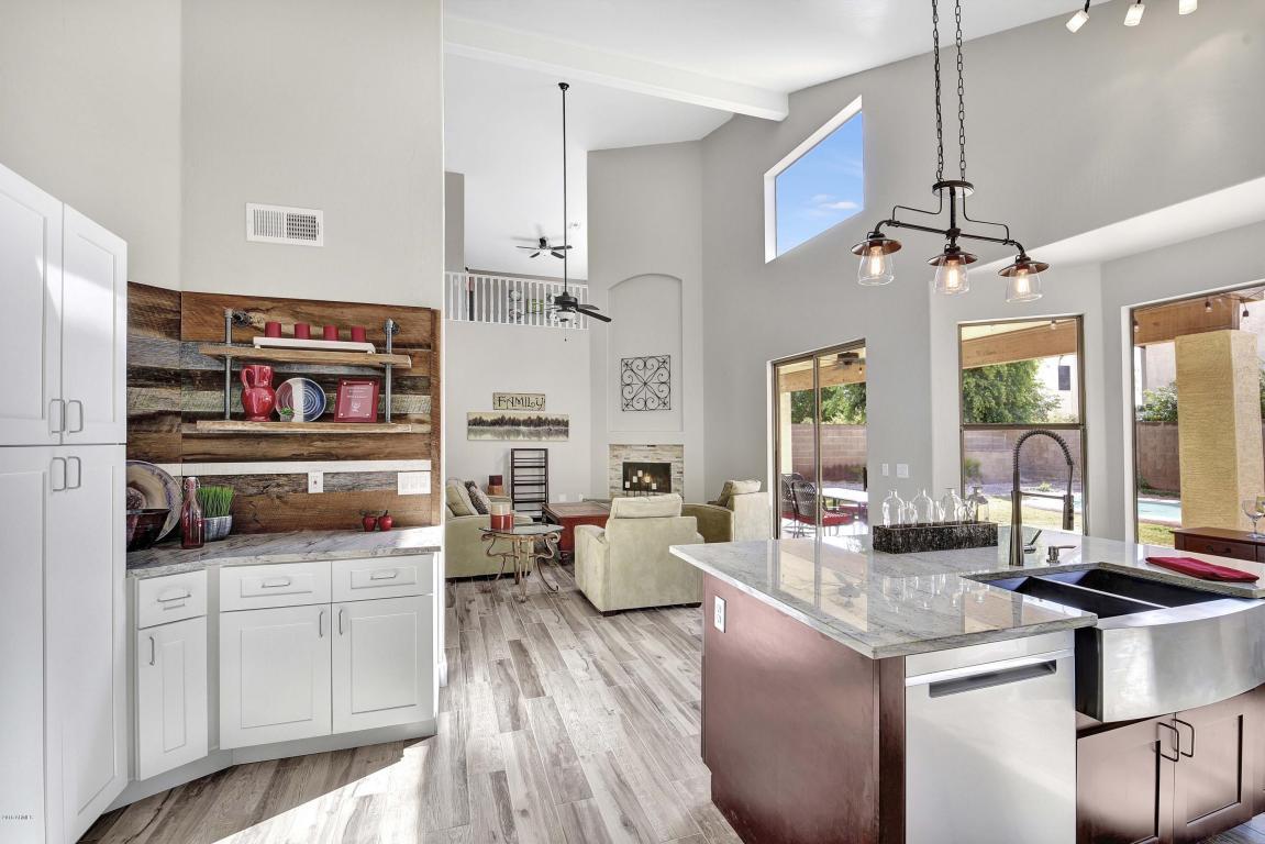 375 Sagebrush Street - Photo 1