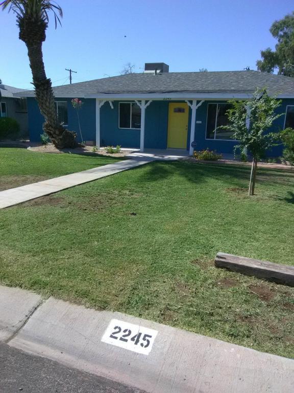 2245 Clarendon Avenue - Photo 1