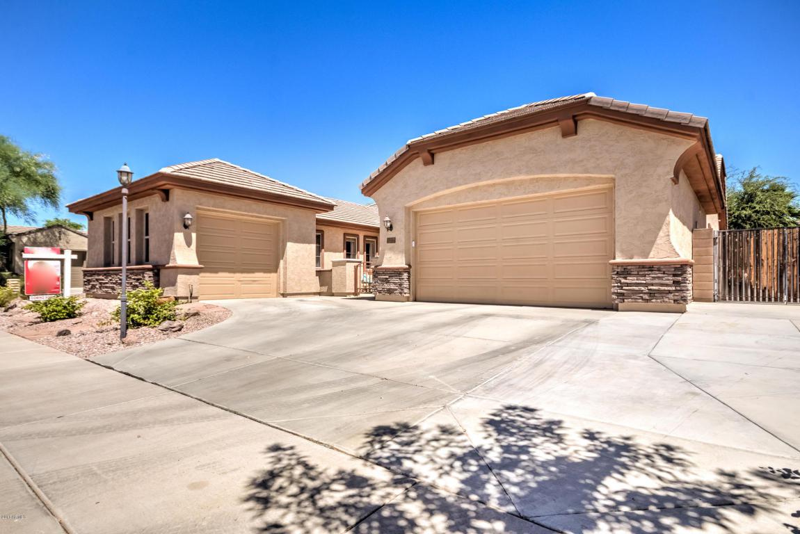 2046 Crescent Place - Photo 1