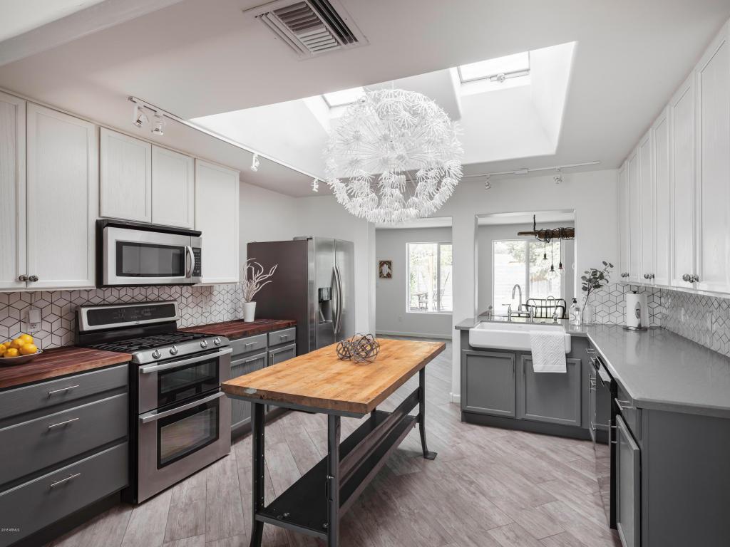 5232 Virginia Avenue - Photo 1